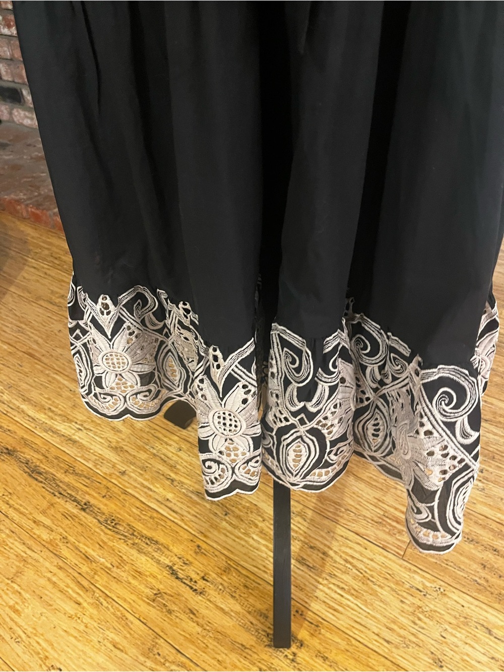 Love x Design NWOT $128 Southampton Embroidered Maxi Shirtdress - Picture 7 of 8